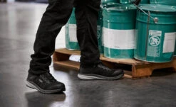 Keen Men's Vista Energy (Carbon-Fiber Toe) | Vapor/Black -Keen Deals Store 1024584 PDP TopImage