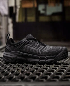 Keen Men's Kansas City (Carbon-Fiber Toe) | Black/Gun Metal -Keen Deals Store 1025577 PDP RightImage