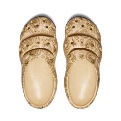 Keen Men's Yogui Arts Clog X THC | Caffe Latte Paisley 11 Keen Men's Yogui Arts Clog X THC | Caffe Latte Paisley -Keen Deals Store 8bdebc61a812dc8d61c8f63ca04eab4537c3c1e6
