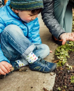 Keen Little Kids' Chandler 2 CNX Sneaker | Black Iris/Evening Primrose -Keen Deals Store KidsChandler2Lifestyle2 99f9024d f46e 40e1 a355 bb16a3625ada