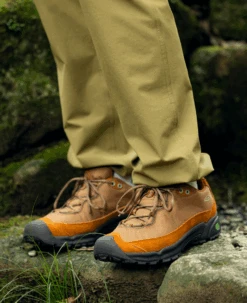 Men's Ouray Hiking Shoe X Hiker's Depot | Toasted Coconut/Keen Maple -Keen Deals Store Lifestyle2Mens