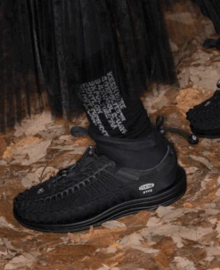 Keen Women's UNEEK High Top X HYKE | HYKE Timberwolf -Keen Deals Store Lifestyle3womens 1027976