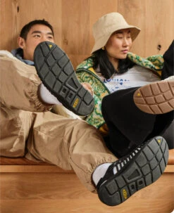 Keen Men's UNEEK | Tortoise Shell/Red Carpet -Keen Deals Store MUNEEKOGLifestylePDPRight 1 c36ce02c 0db4 4dfc a19b 285190cf5784