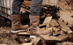 Keen Men's Cincinnati Wellington (Soft Toe) | Belgian/Off White 11 Keen Men's Cincinnati Wellington (Soft Toe) | Belgian/Off White -Keen Deals Store SDD 505 PDP Cincinnati 1026366 Top Image d69feb50 a246 4b18 b0e7 83fb74ae9c90