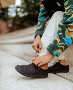 Keen Women's Howser III Slide | Dark Earth Velour 12 Keen Women's Howser III Slide | Dark Earth Velour -Keen Deals Store WHowserIIISlideLifestylePDPLeft 57a54905 91e4 4b4f af33 6b34d9bd3672